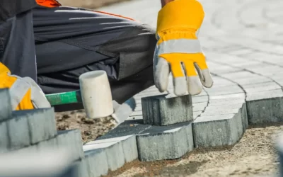 Czym zasypać kostkę brukową? Kompletny poradnik dla właścicieli nawierzchni brukowanych